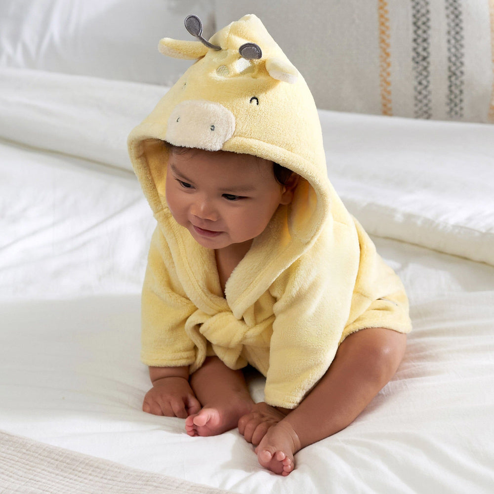 https://www.gerberchildrenswear.com/cdn/shop/files/Gerber_1-pack-baby-neutral-yellow-giraffe-robe-evyr-bath_image_4.jpg?v=1701709103&width=1000