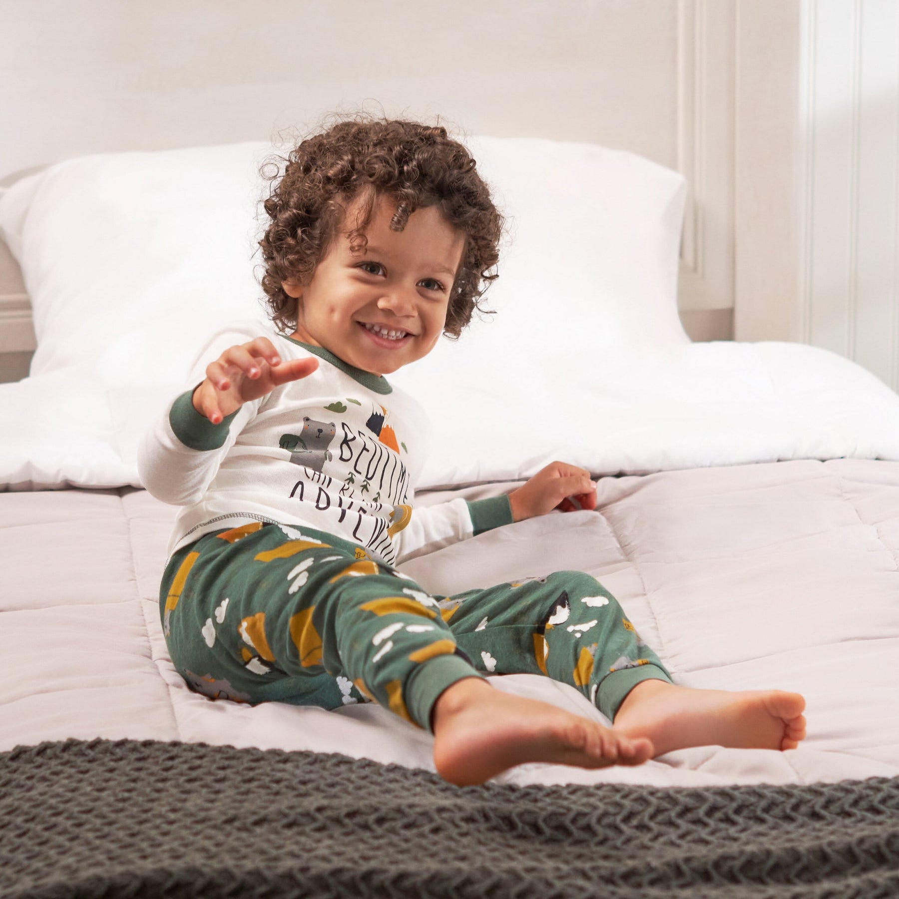 Duck Duck Goose Baby Boys' Pajama Set – 4 Piece Snug Fit Sleepwear Shirts  and Jogger Pajama Pants (12M-4T) 